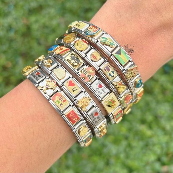 READY TO WEAR Italian Charm Bracelet with 18 Mixed Vintage Charms – Unique Gift - Picture 3 of 6